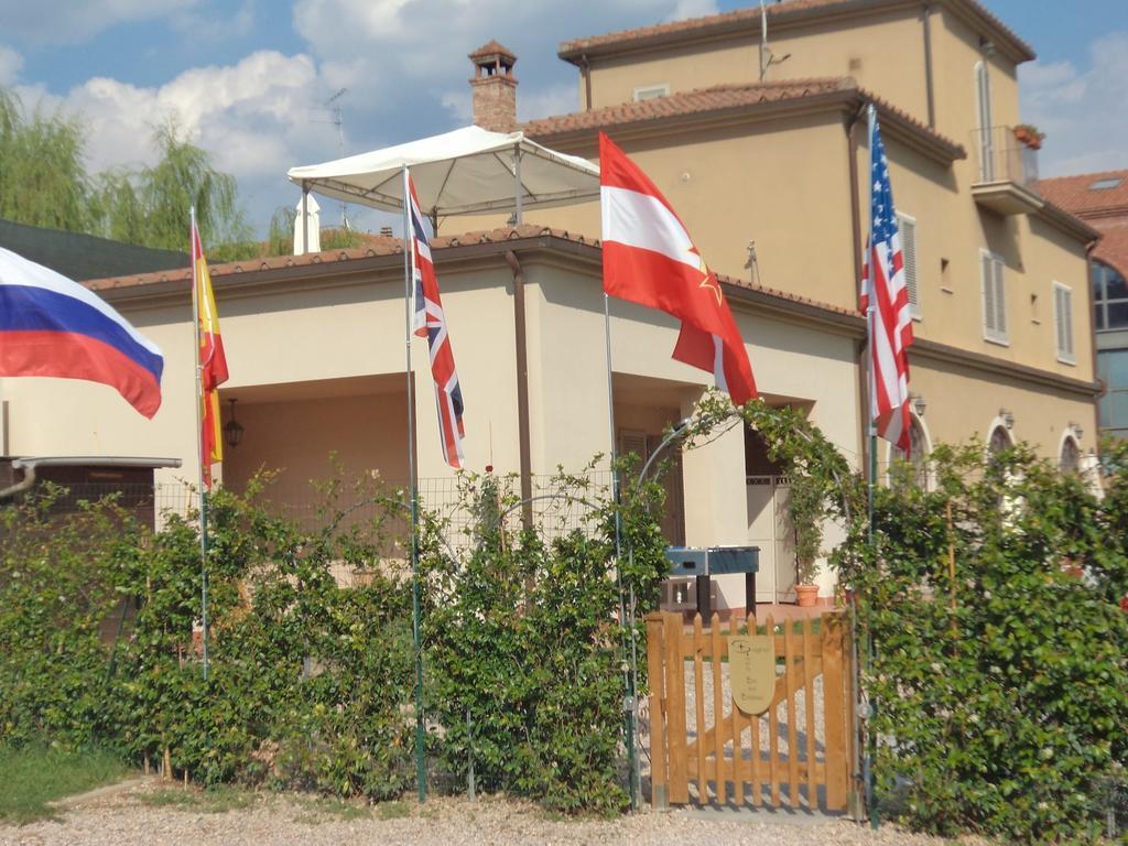 פוג'יבונסי Sogno D'Oro B&B מראה חיצוני תמונה