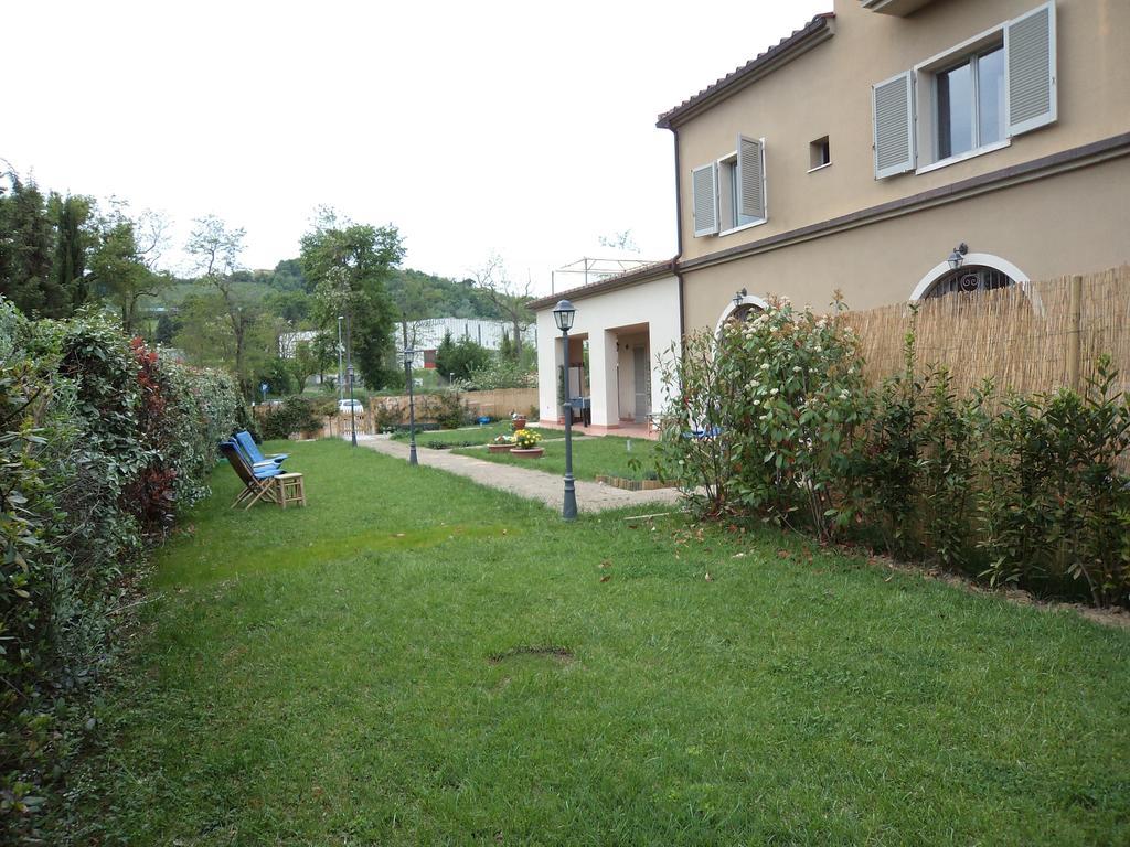 פוג'יבונסי Sogno D'Oro B&B מראה חיצוני תמונה