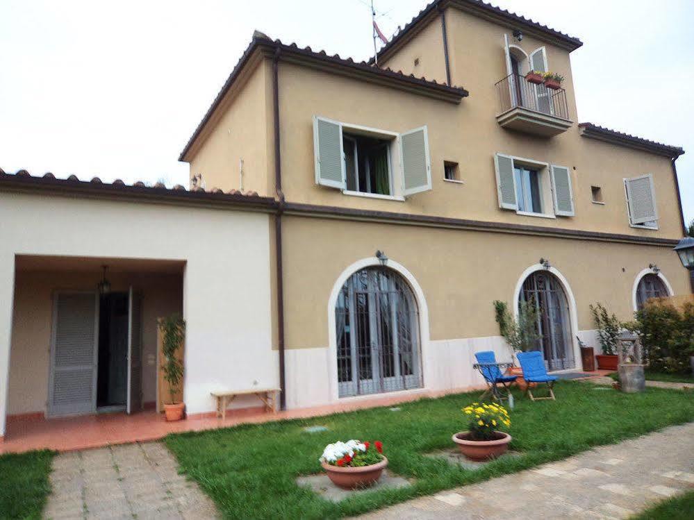 פוג'יבונסי Sogno D'Oro B&B מראה חיצוני תמונה